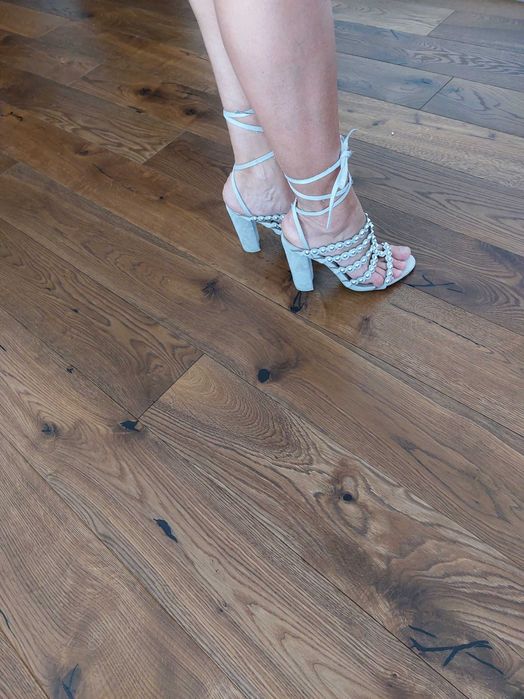 buty,szeroki obcas 38