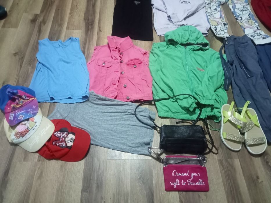 Ubrania dla dziewczynki 134 140