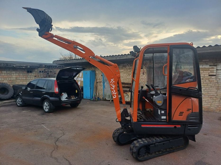 Оренда міні екскаватора
