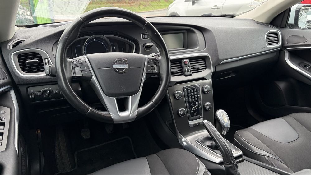 VOLVO V40  D2 Kinetic