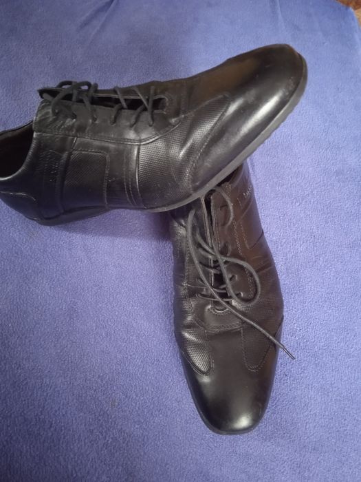 Чоловічі шкіряні туфлі bugatti 44розмір