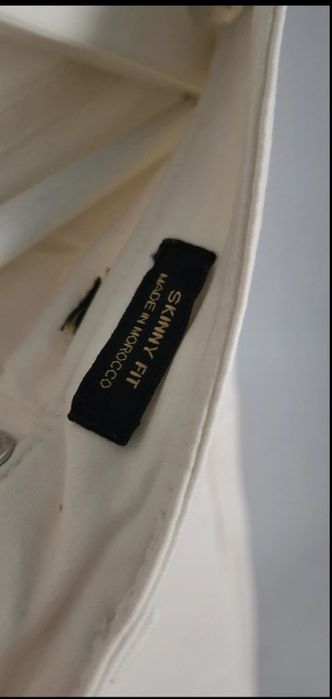 Spodnie skinny fit marki Massimo Dutti