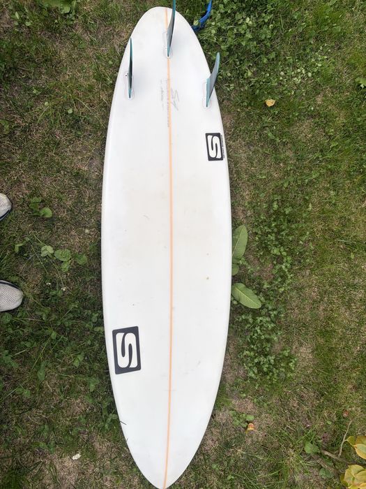 Prancha de surf 6’6 39.8L + Fato