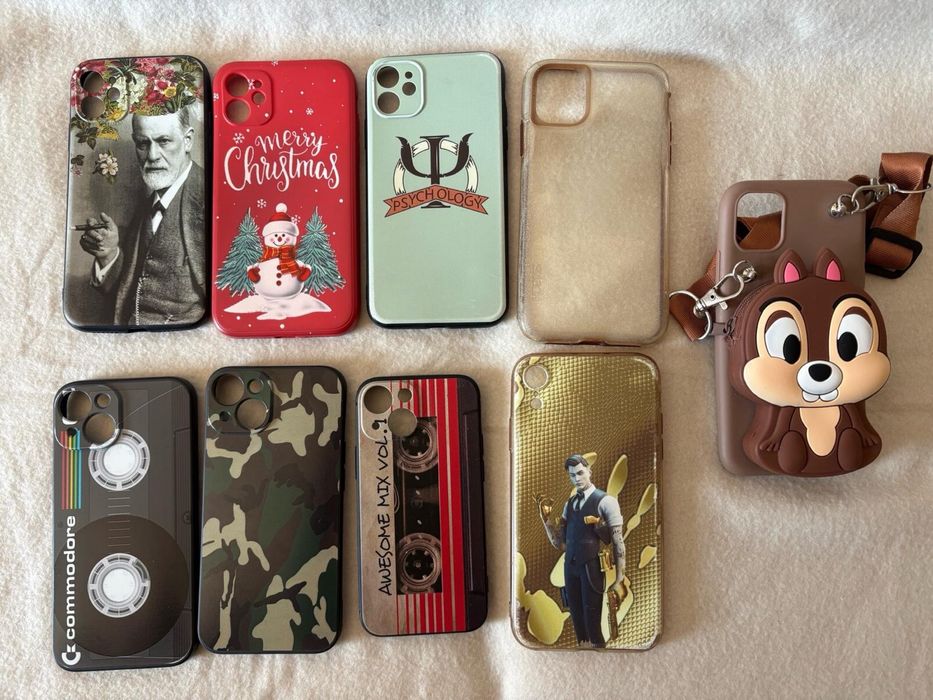 Capas para iPhone (XR, 11, 13 mini e 14) - Bom estado
