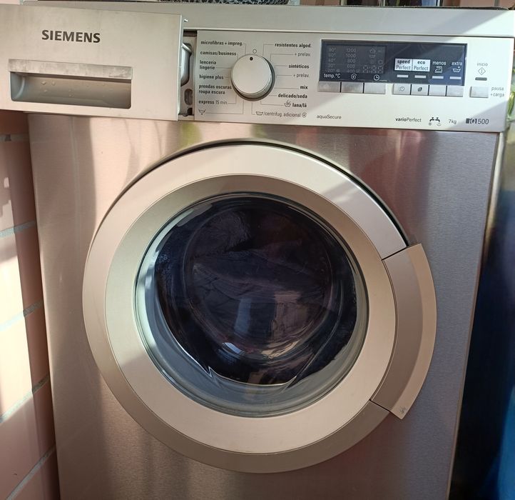 Máquina lavar roupa Siemens iQ500 Inox