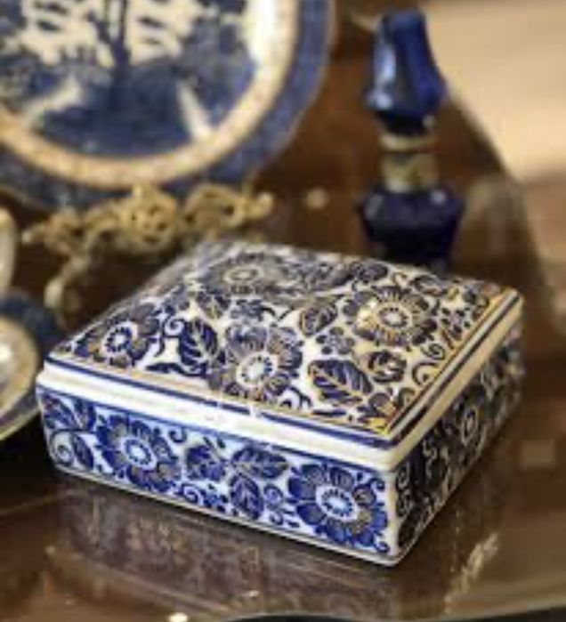 Великолепная шкатулка для украшений кобальт фарфор позолота 24к Япония