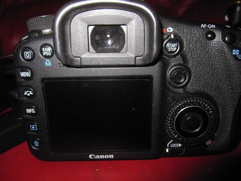Canon Eos 7D Body,remute,batterygreep