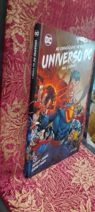 BD - No Coração das Trevas DC Universo Mal Eterno 1
