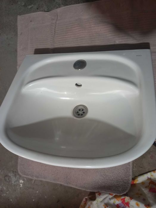 Tradycyjna umywalka łazienkowa