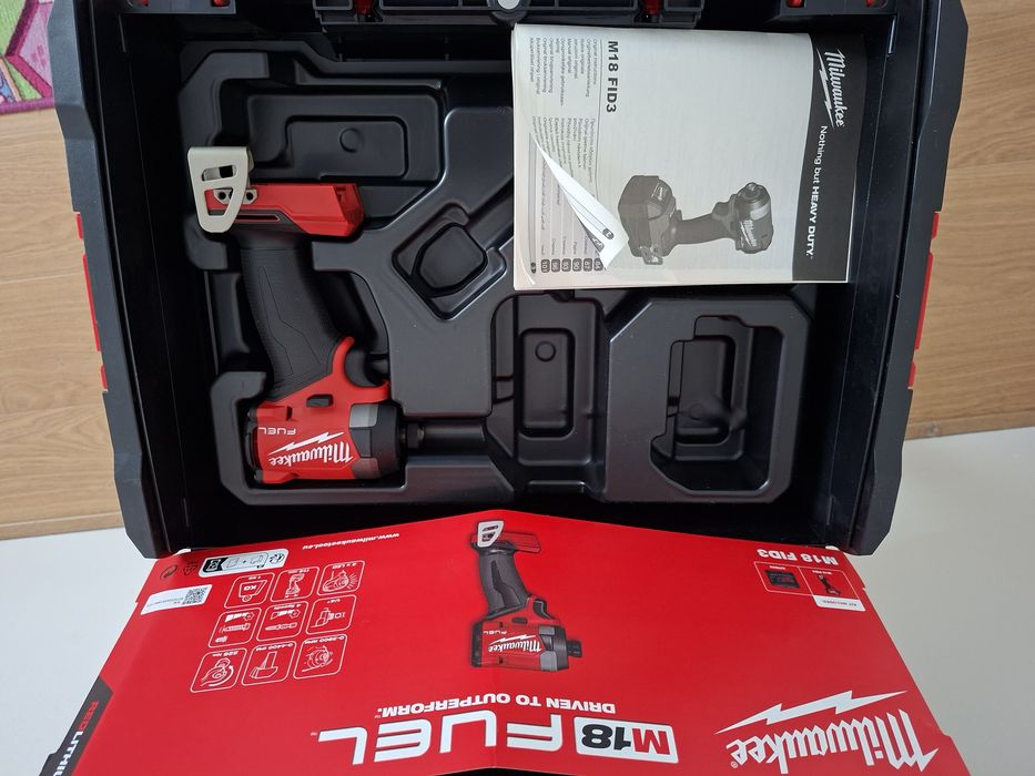 Zakretarka Milwaukee M18
