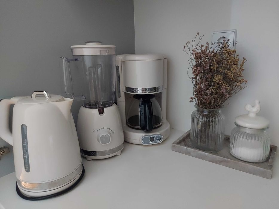 Máquina Café de filtro Moulinex cor creme