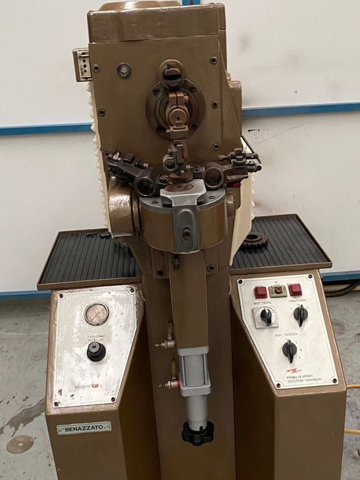 Maquina para sapatos, Benazzato h108