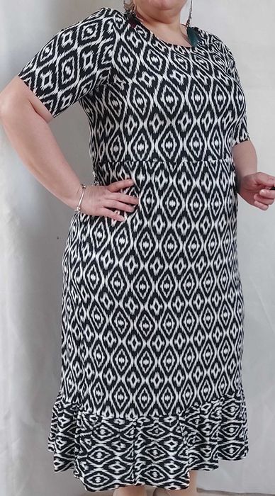 Jak nowa sukienka Kik Janina 44 tuszująca lekka Wiskoza