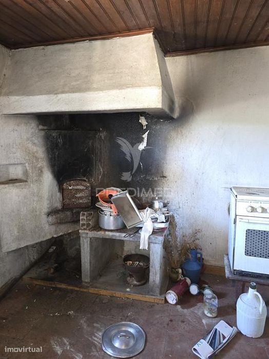 Moradia 2 quartos Casal Novo. Condeixa-a-Velha