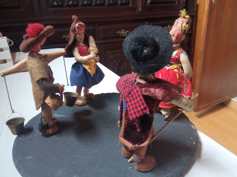 4 mascotes Maria Helena