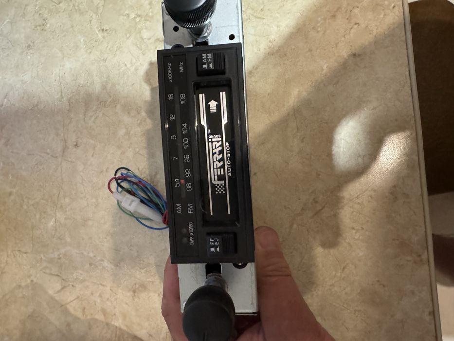 Автомагнітола в машину