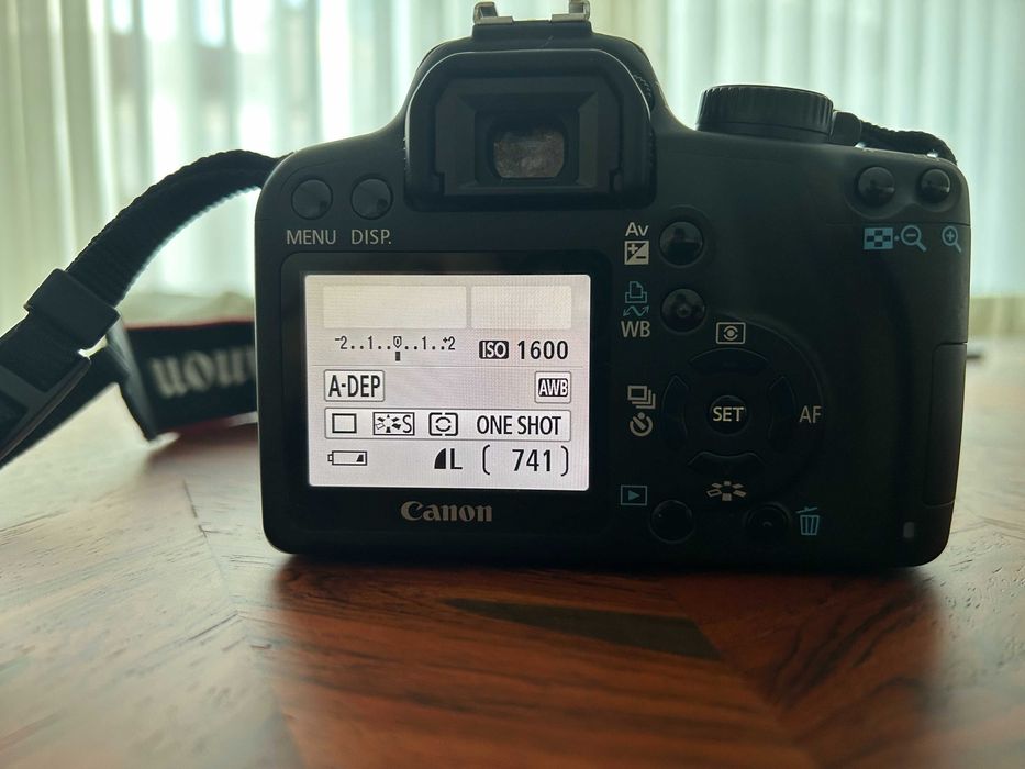 Maquina Fotográfica Canon 1000D