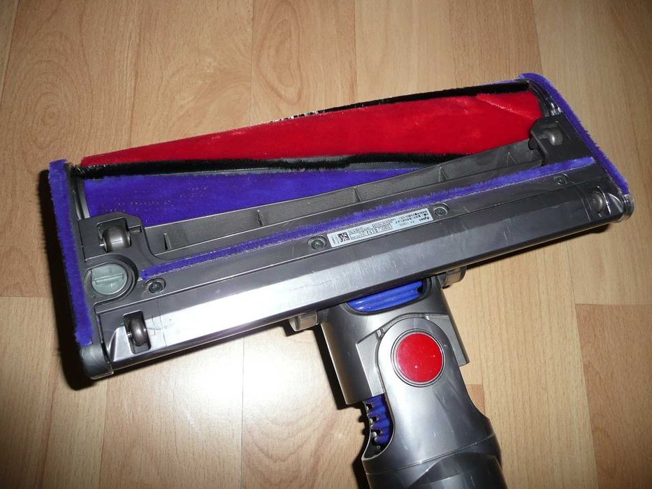 Dyson V8 Absolute komplet