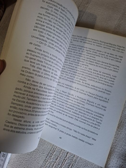 livro Conversas de Adelino da Palma Carlos e Helena Sanches Osório