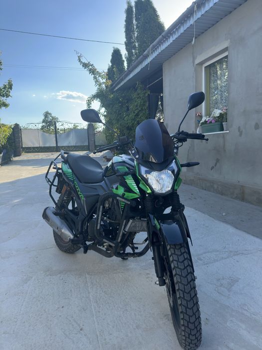 Lifan cityr200 2025 року випуску  є деякі дефекти також присутній невеликй торг