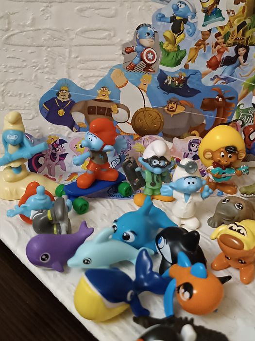 Игрушки Kinder Surprise. Панды и др.