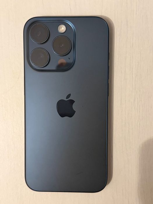 iPhone 15 pro 128 gb Azul
