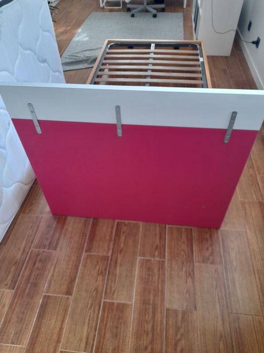 Cama  de solteiro de boa qualidade