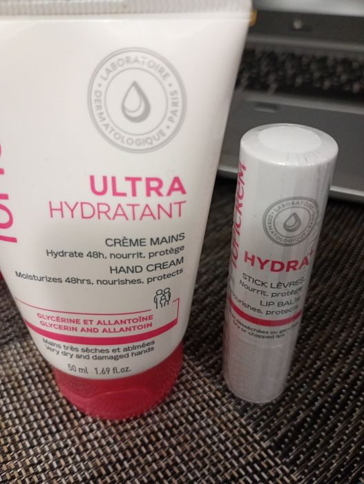 Шампунь дермокапілар рН5,топікрем для рук ,бальзам для губ