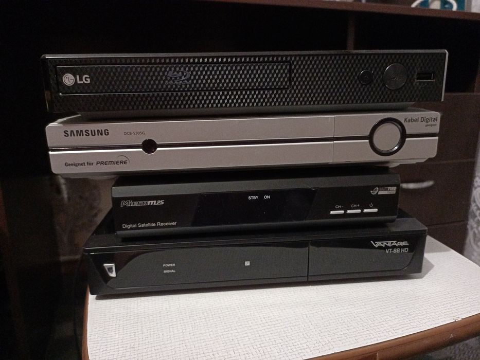 Супутниковий ресівер