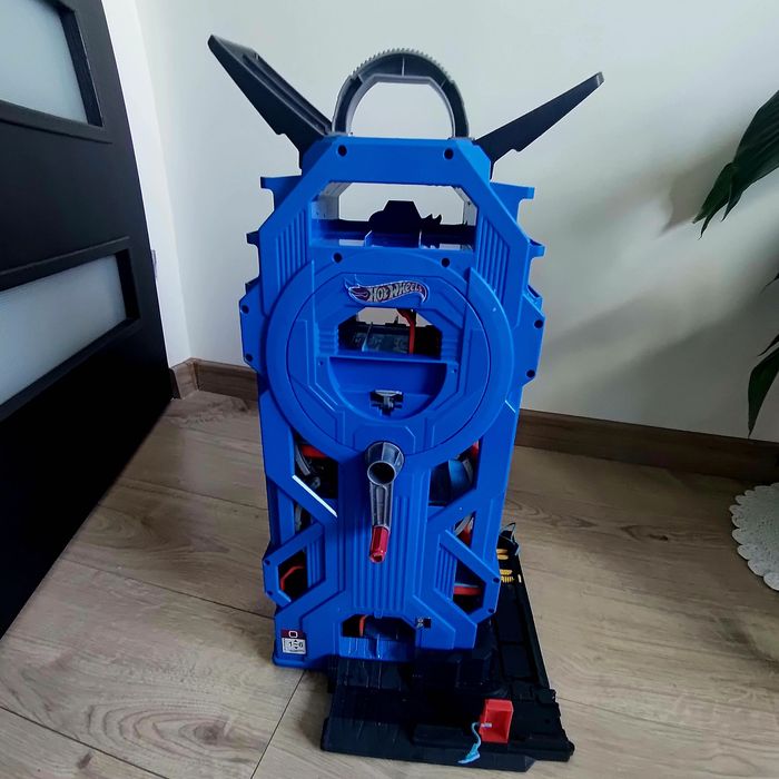 Hot Wheels City Rajdowy Garaż Mega FTB68