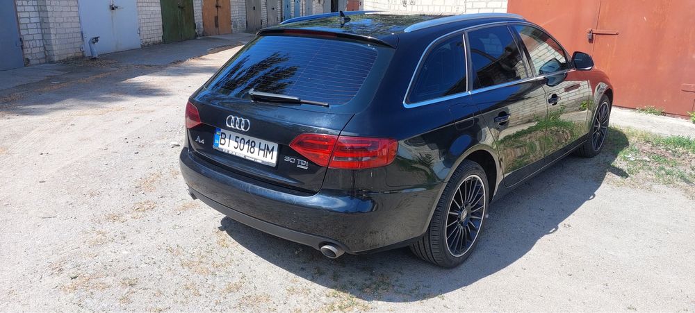 Продам Audi a4 b8 3.0tdi