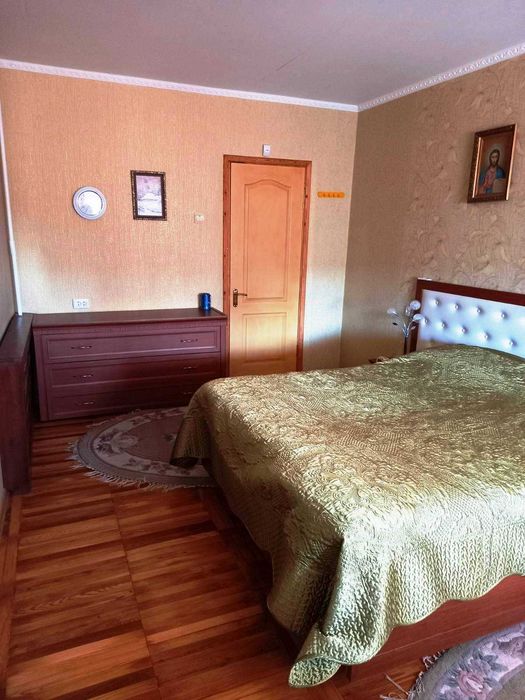 Продам 3-к квартиру, Шевченковский район