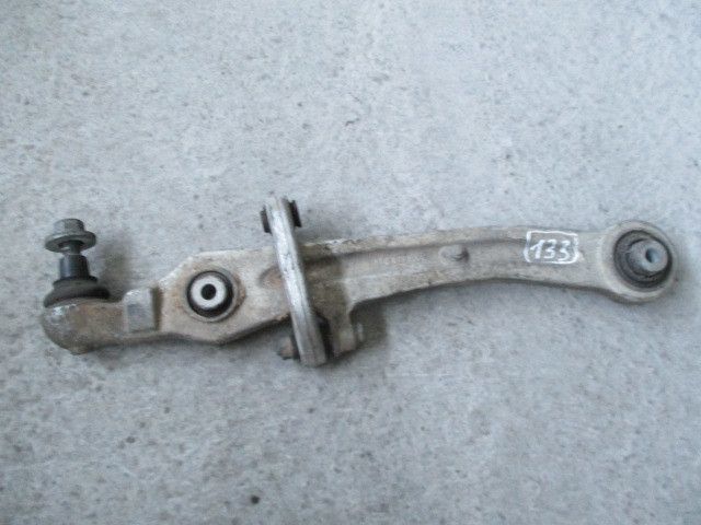 Braço de suspensão frente esquerdo AUDI A8 (4D2, 4D8)