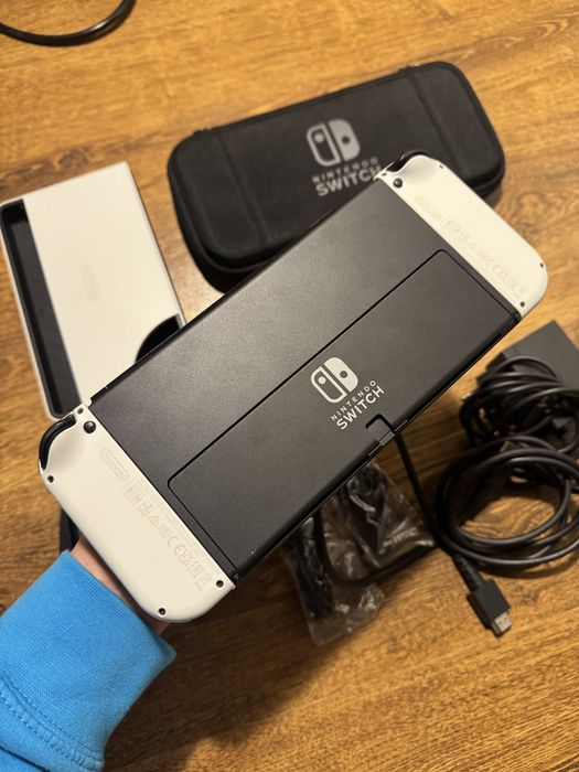 Продам Nintendo Switch OLED Model (White Set), 64 GB