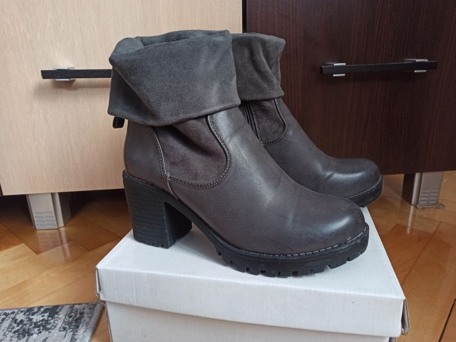 Botki na klocku r. 38