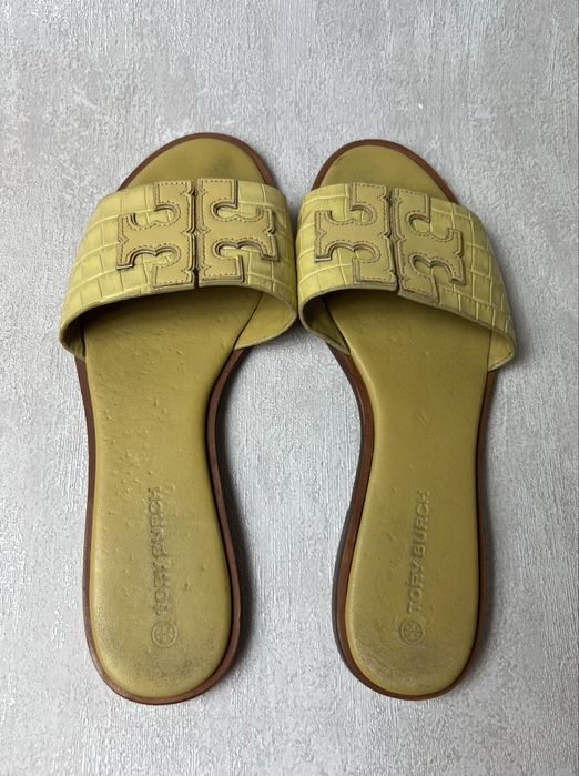 Шльопанці Tory Burch