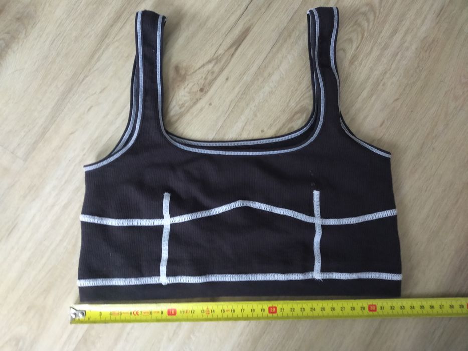 Stanik top sportowy Urban outfitters