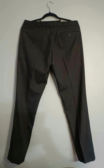 Czarny garnitur męski