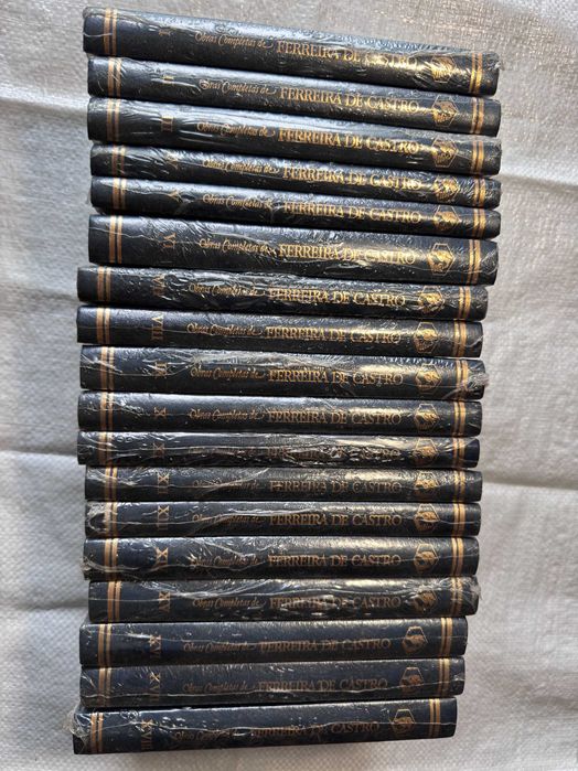 Várias Coleções de Livros