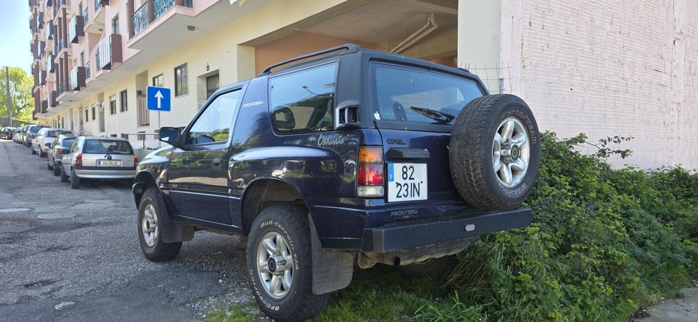 Opel Frontera Sport 2.5 TDS