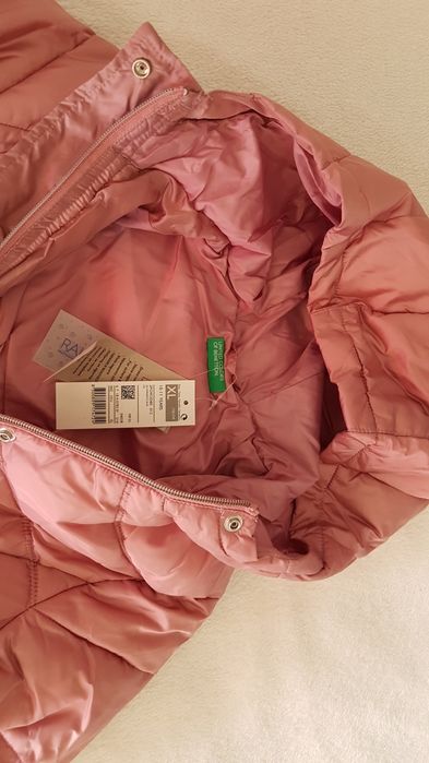 Демисезонное пальто Benetton на рост 150см,оригинал.