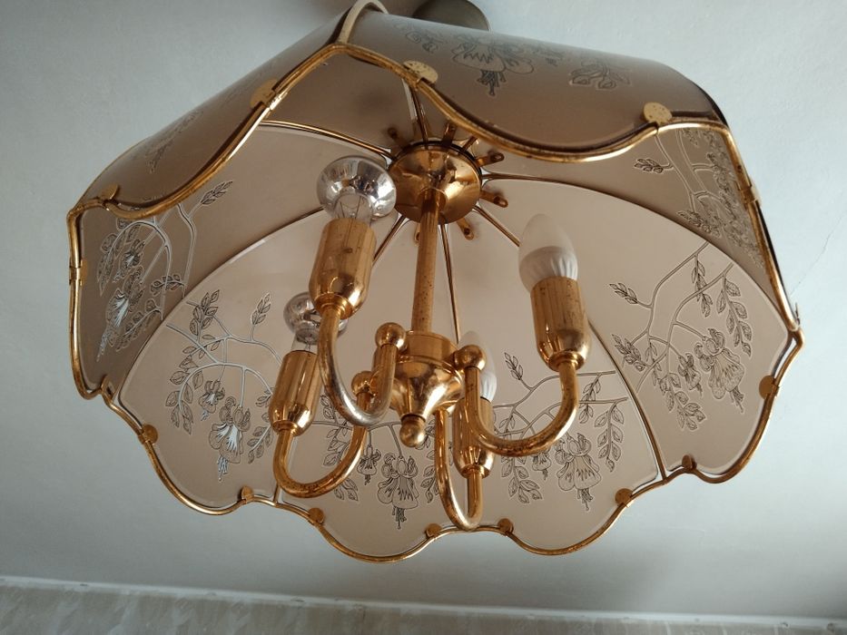 Lampa żyrandol do pokoju