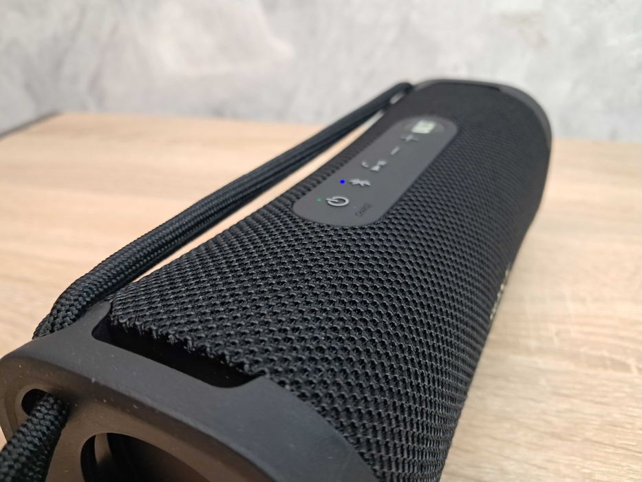 Блютуз колонка SONY ULT Field 1