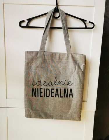 Wodoodporna torba shopperka szara – Idealnie Nieidealna mieści A4