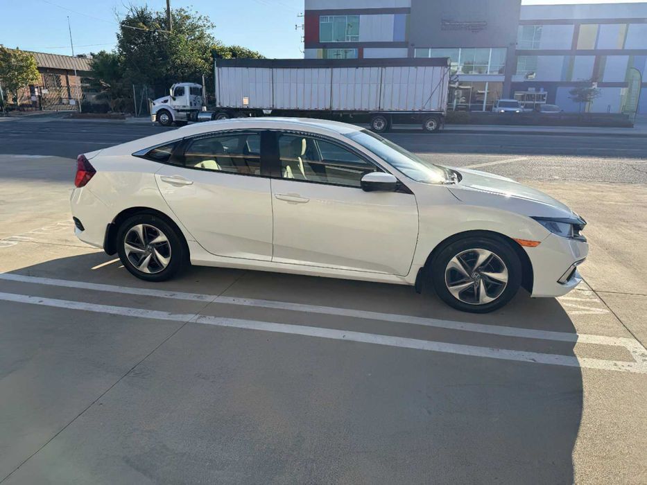 Honda Civic LX      2019