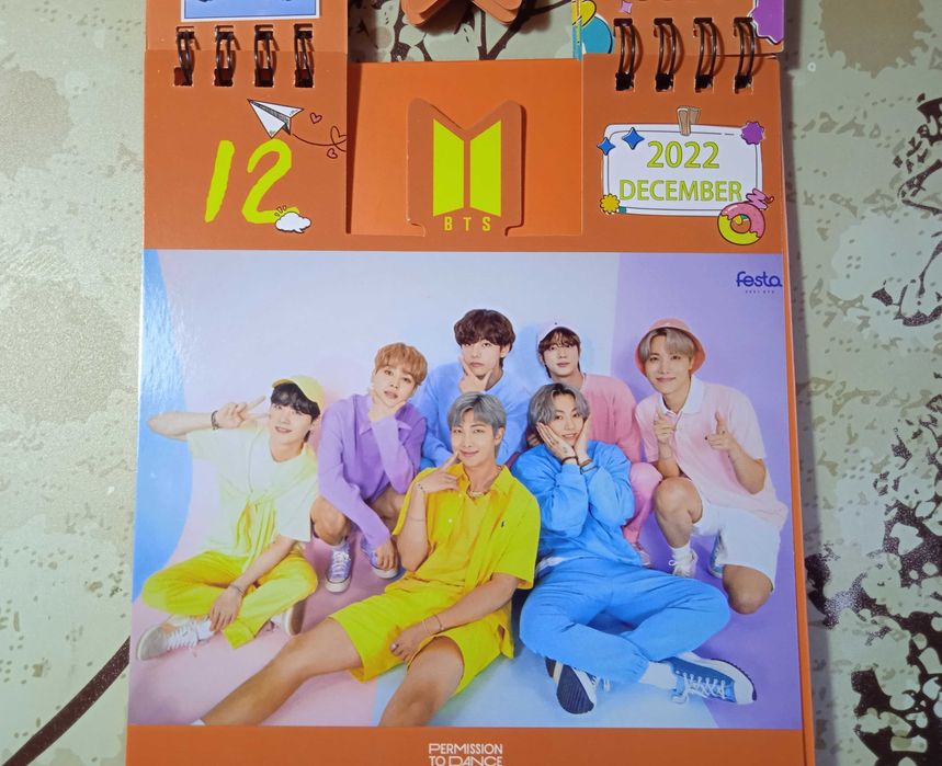 Календарь с фото к поп группа BTS