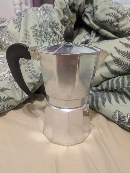 Kawiarka Moka srebrna z aluminium duża 6tz