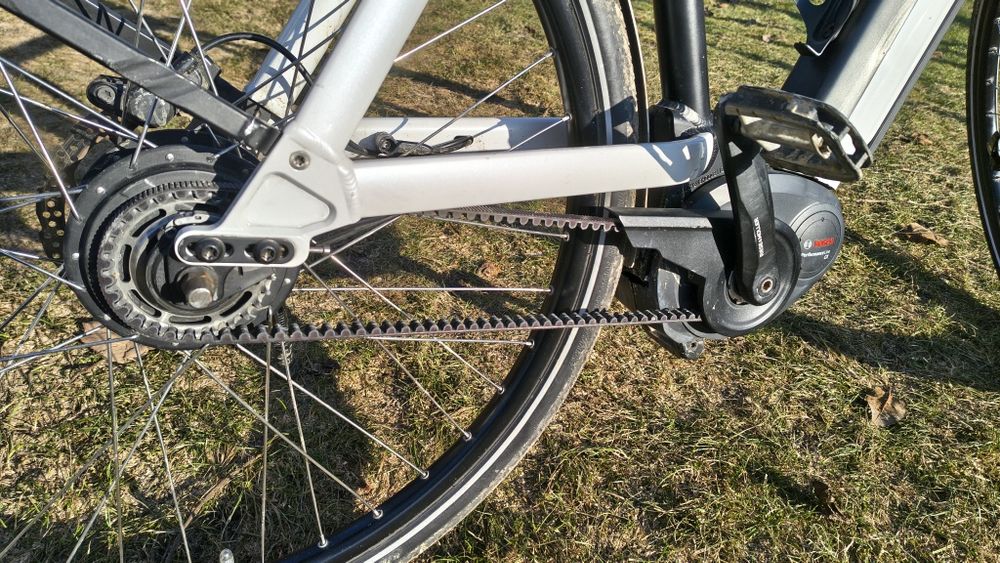 Rower elektryczny Riese & Muller, oświetlenie, silnik Bosch CX