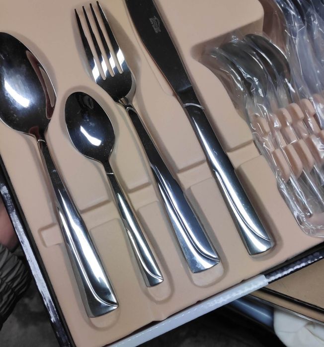 Sztućce 2x24 el dla 12 osób połysk