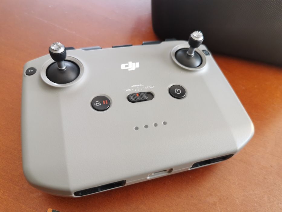 Dron DJI Mini 2 Fly More Combo